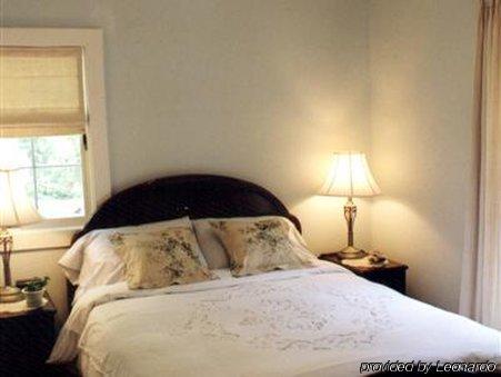 Bluecrest Bed And Breakfast Niagara Falls Chambre photo